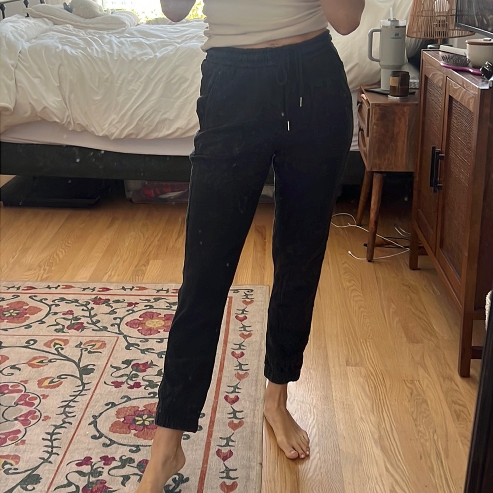 Athleta farallon jogger